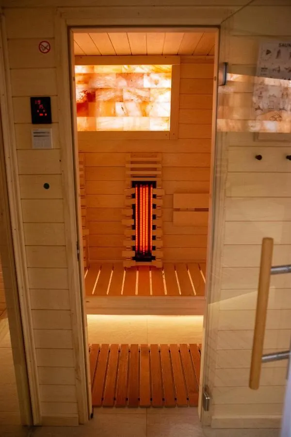 Sauna Studio Near Centre/Airport Prague Apartment